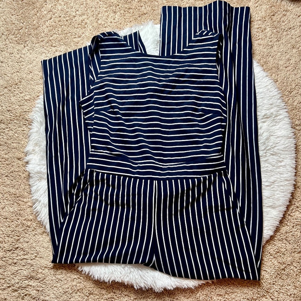 NWT New York & Company Large Navy/White Striped Romper | Open Tie Back | Pockets